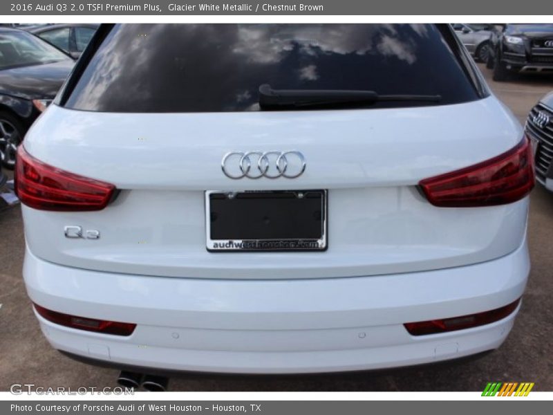 Glacier White Metallic / Chestnut Brown 2016 Audi Q3 2.0 TSFI Premium Plus