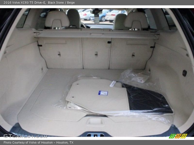 Black Stone / Beige 2016 Volvo XC60 T5 Drive-E