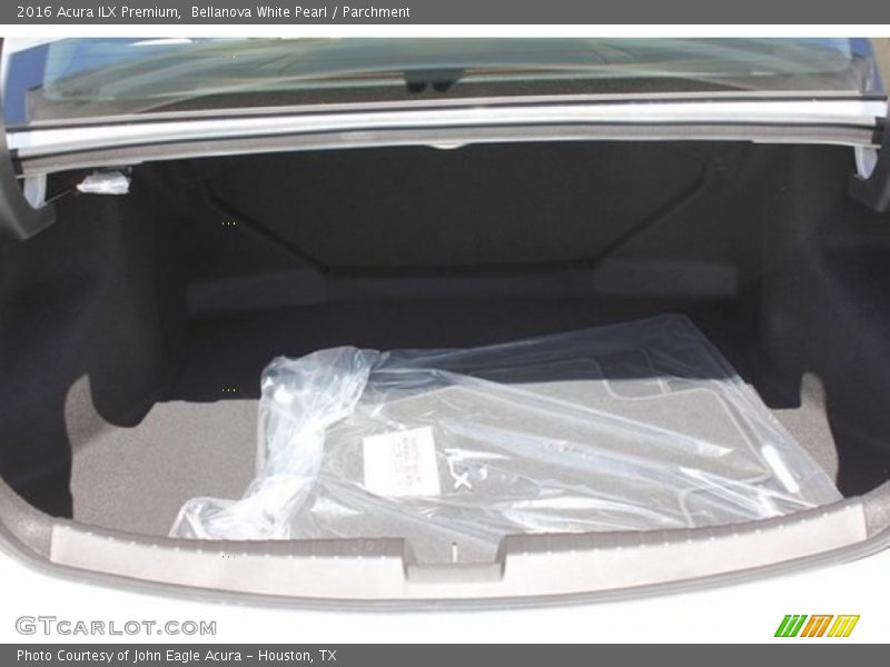 Bellanova White Pearl / Parchment 2016 Acura ILX Premium