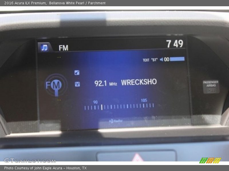 Bellanova White Pearl / Parchment 2016 Acura ILX Premium