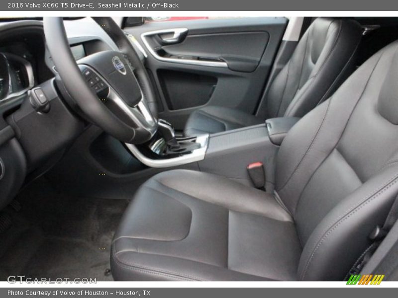 Seashell Metallic / Off-Black 2016 Volvo XC60 T5 Drive-E
