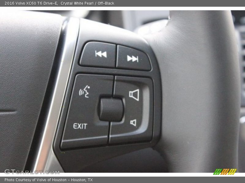 Crystal White Pearl / Off-Black 2016 Volvo XC60 T6 Drive-E