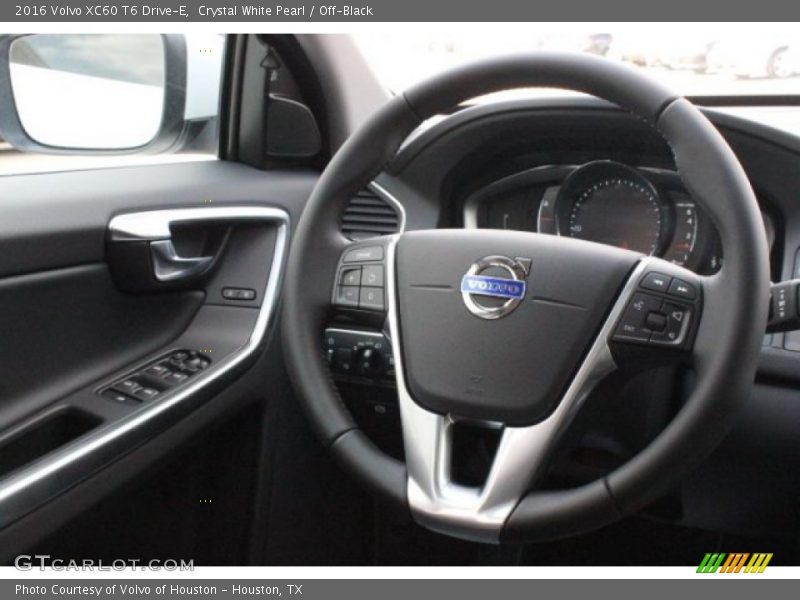 Crystal White Pearl / Off-Black 2016 Volvo XC60 T6 Drive-E