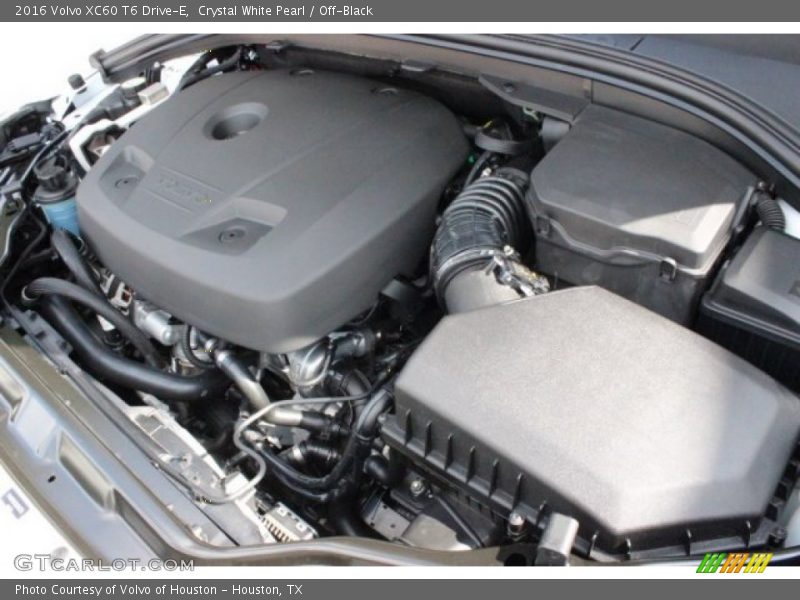 Crystal White Pearl / Off-Black 2016 Volvo XC60 T6 Drive-E