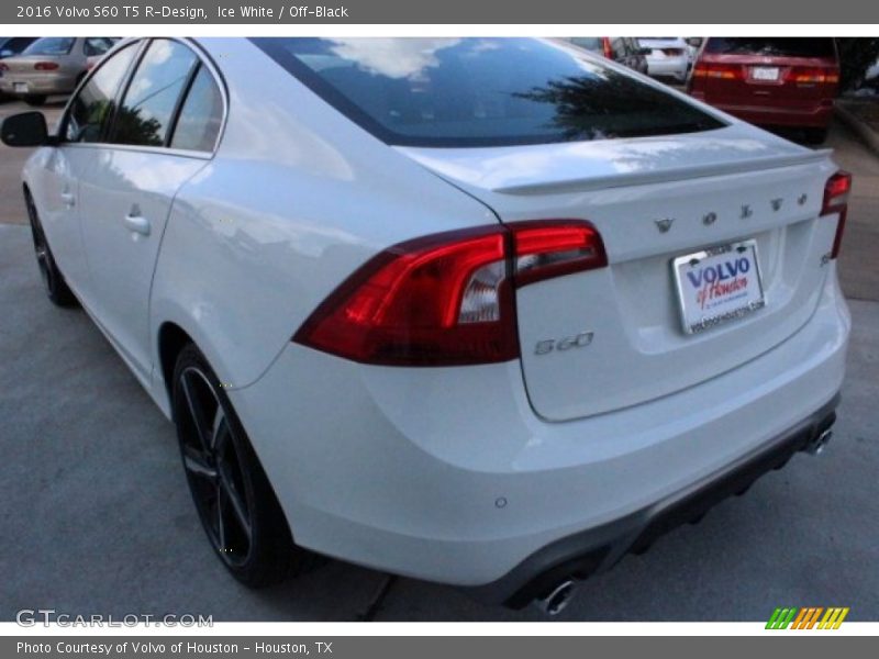 Ice White / Off-Black 2016 Volvo S60 T5 R-Design