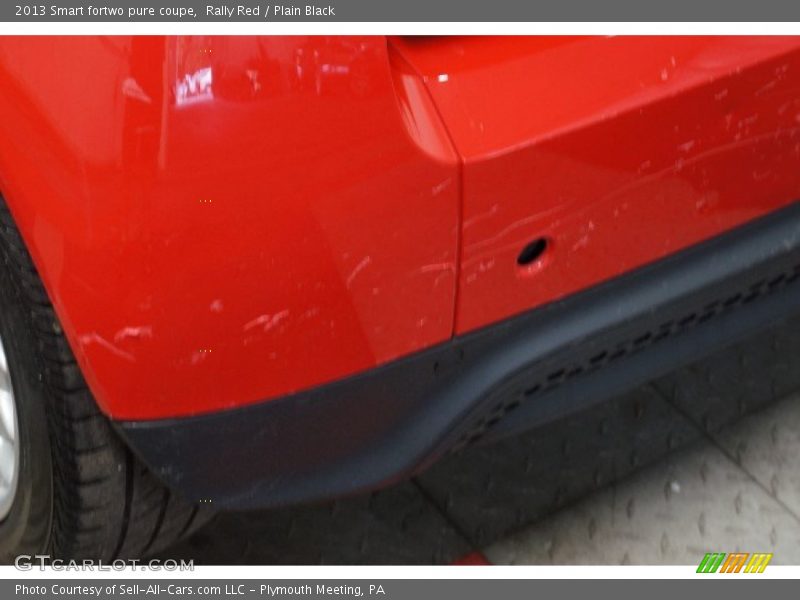 Rally Red / Plain Black 2013 Smart fortwo pure coupe