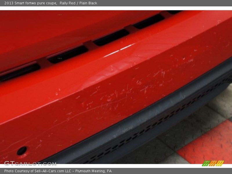 Rally Red / Plain Black 2013 Smart fortwo pure coupe