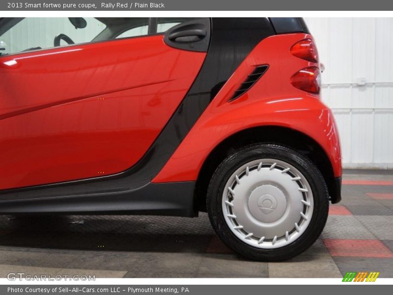 Rally Red / Plain Black 2013 Smart fortwo pure coupe