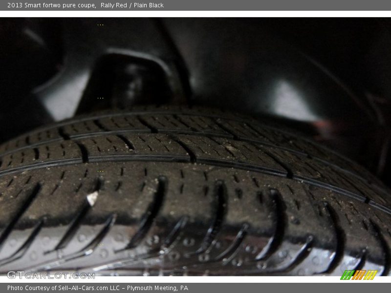 Rally Red / Plain Black 2013 Smart fortwo pure coupe