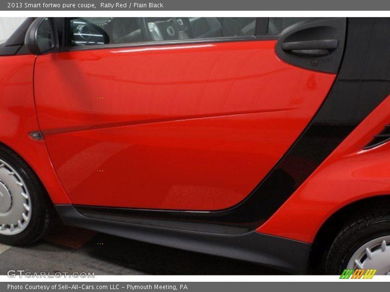 Rally Red / Plain Black 2013 Smart fortwo pure coupe