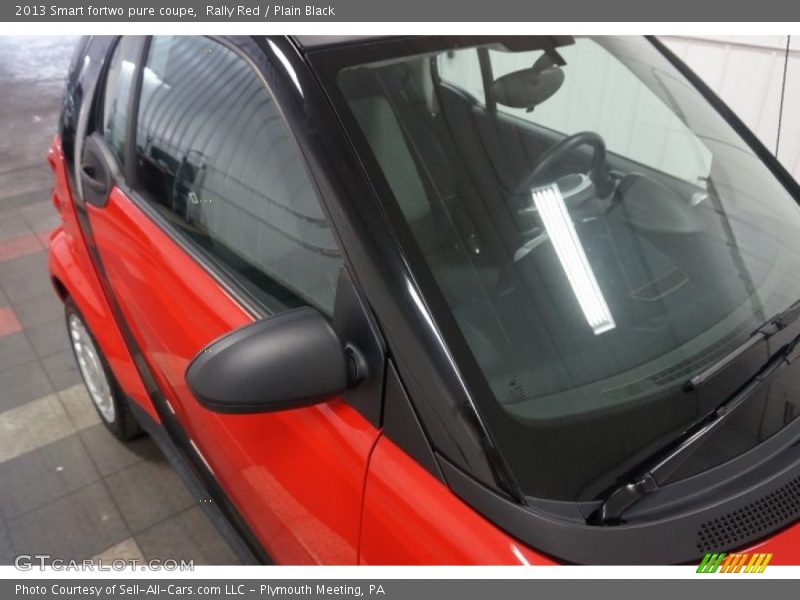 Rally Red / Plain Black 2013 Smart fortwo pure coupe