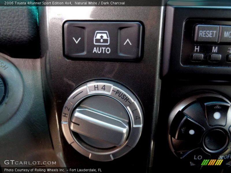 Natural White / Dark Charcoal 2006 Toyota 4Runner Sport Edition 4x4