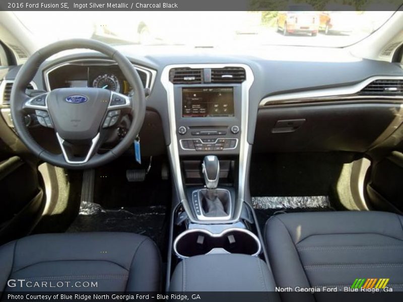Ingot Silver Metallic / Charcoal Black 2016 Ford Fusion SE