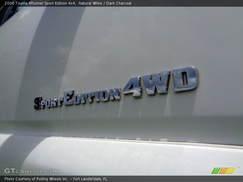 Natural White / Dark Charcoal 2006 Toyota 4Runner Sport Edition 4x4