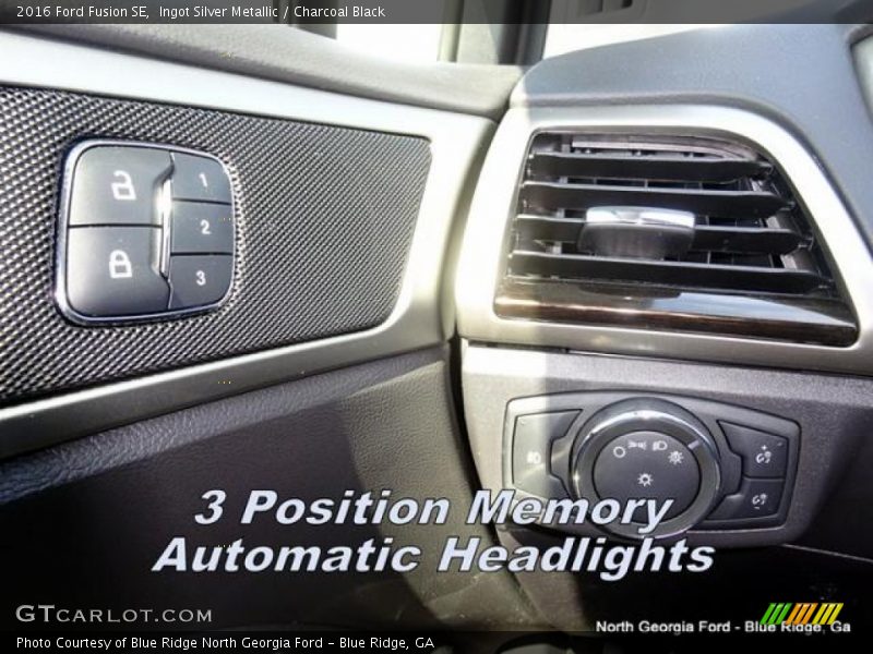 Ingot Silver Metallic / Charcoal Black 2016 Ford Fusion SE
