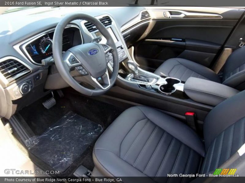Ingot Silver Metallic / Charcoal Black 2016 Ford Fusion SE