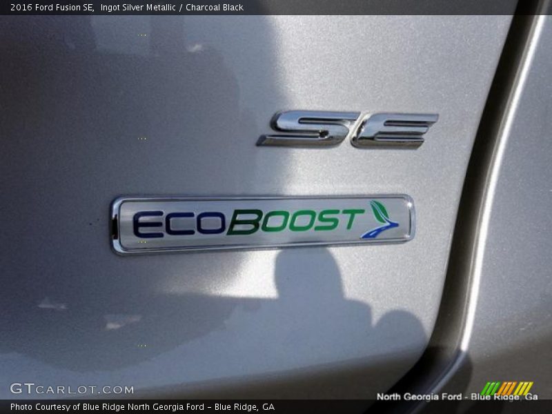 Ingot Silver Metallic / Charcoal Black 2016 Ford Fusion SE