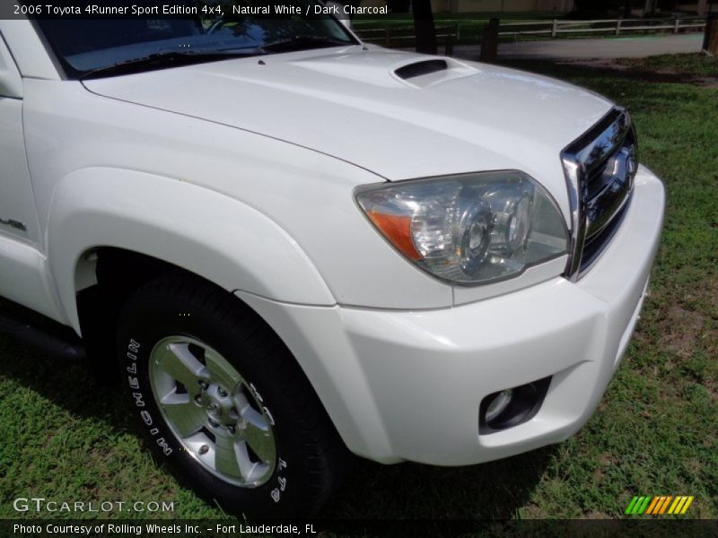 Natural White / Dark Charcoal 2006 Toyota 4Runner Sport Edition 4x4