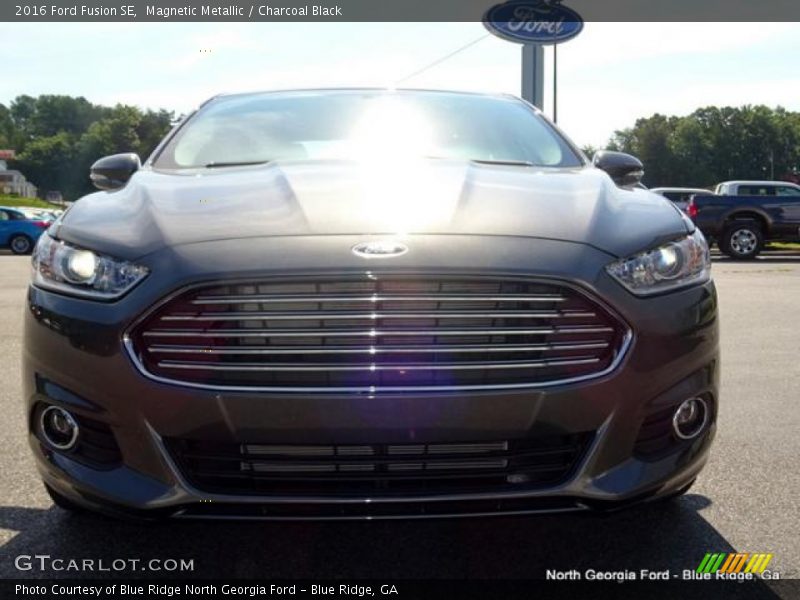 Magnetic Metallic / Charcoal Black 2016 Ford Fusion SE