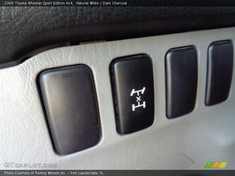 Natural White / Dark Charcoal 2006 Toyota 4Runner Sport Edition 4x4