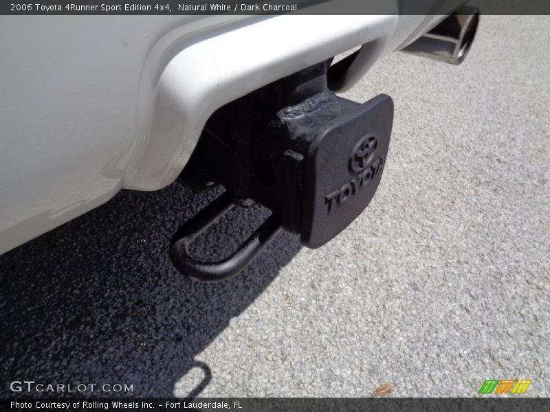 Natural White / Dark Charcoal 2006 Toyota 4Runner Sport Edition 4x4