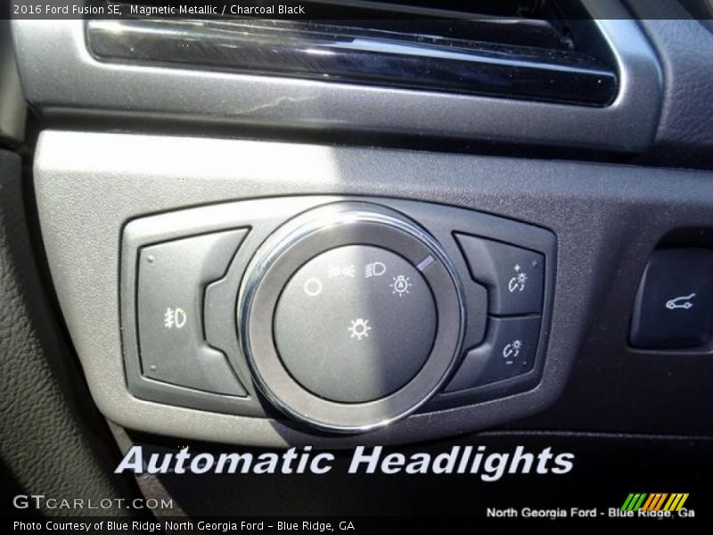 Magnetic Metallic / Charcoal Black 2016 Ford Fusion SE