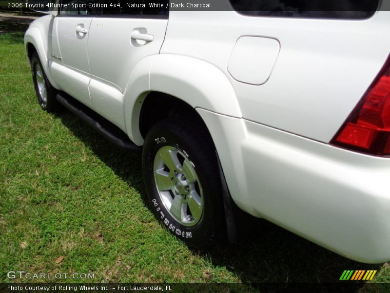 Natural White / Dark Charcoal 2006 Toyota 4Runner Sport Edition 4x4
