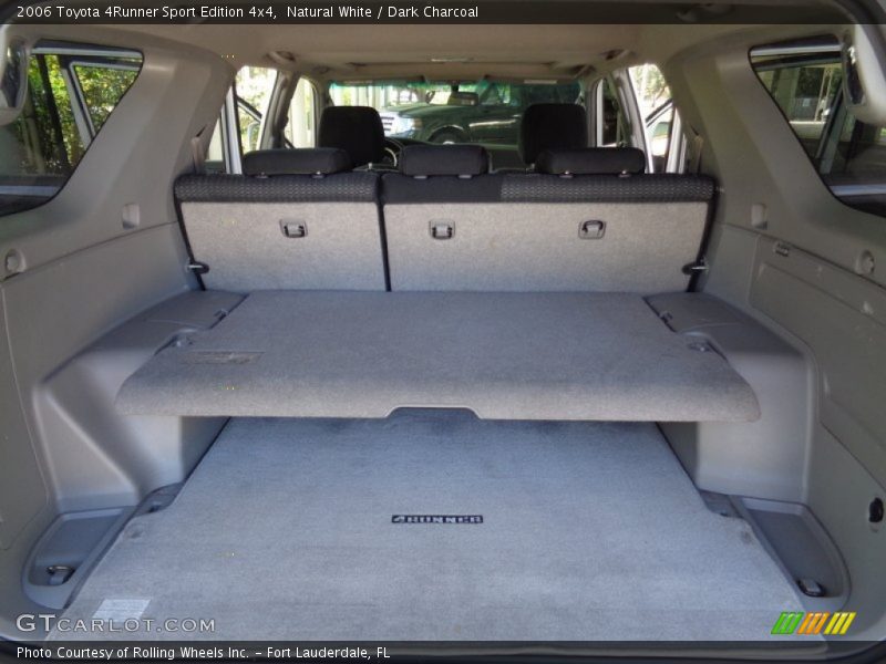 Natural White / Dark Charcoal 2006 Toyota 4Runner Sport Edition 4x4