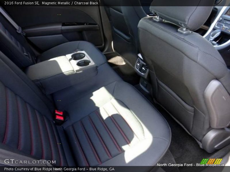 Magnetic Metallic / Charcoal Black 2016 Ford Fusion SE