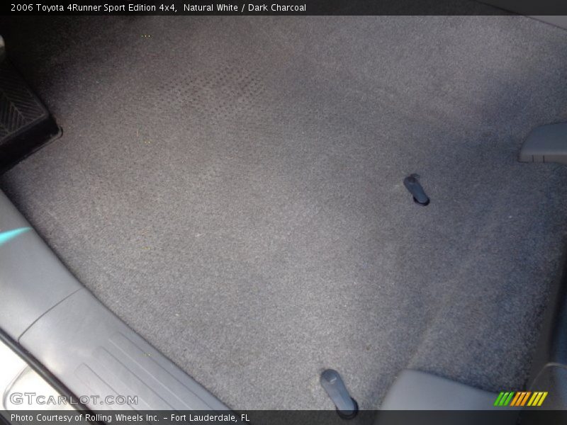 Natural White / Dark Charcoal 2006 Toyota 4Runner Sport Edition 4x4