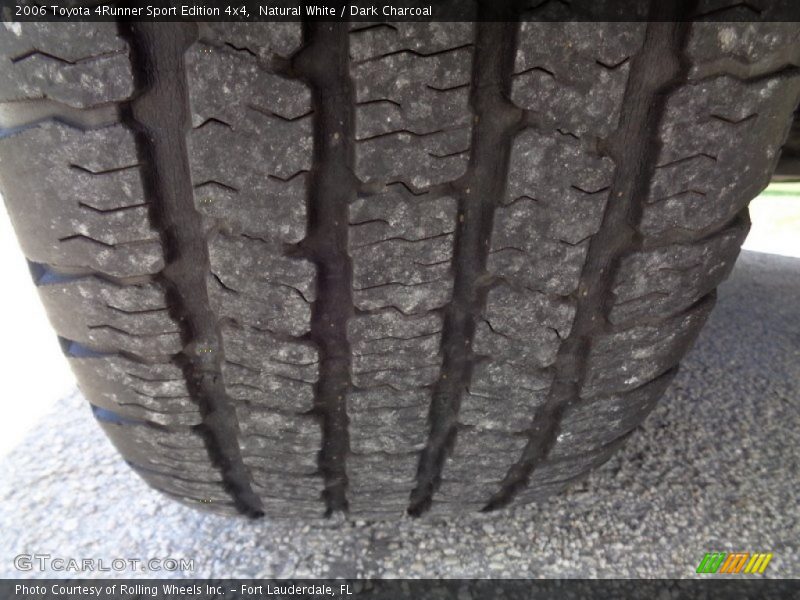 Natural White / Dark Charcoal 2006 Toyota 4Runner Sport Edition 4x4