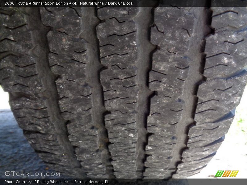 Natural White / Dark Charcoal 2006 Toyota 4Runner Sport Edition 4x4