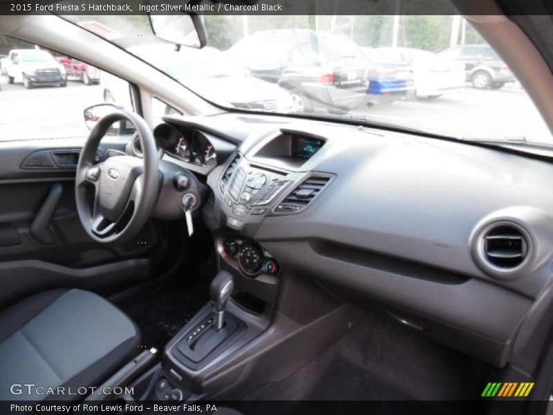 Ingot Silver Metallic / Charcoal Black 2015 Ford Fiesta S Hatchback