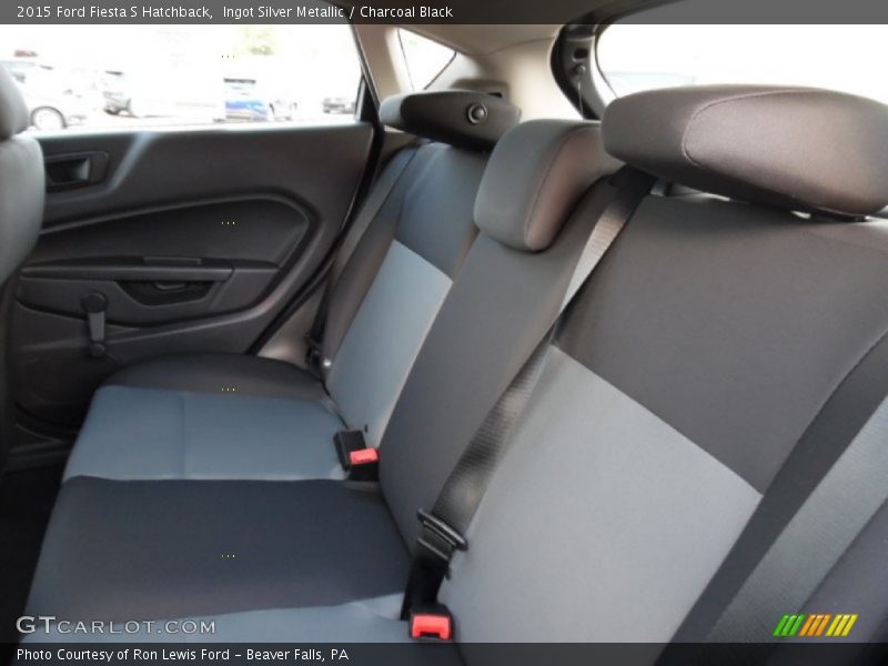 Ingot Silver Metallic / Charcoal Black 2015 Ford Fiesta S Hatchback