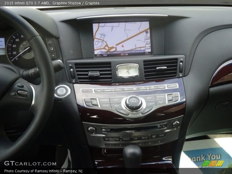 Controls of 2015 Q70 3.7 AWD
