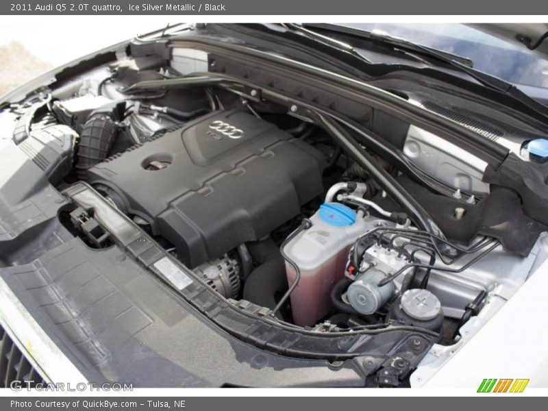 Ice Silver Metallic / Black 2011 Audi Q5 2.0T quattro