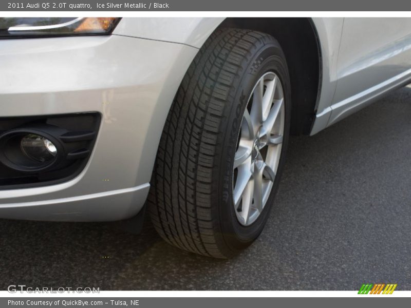 Ice Silver Metallic / Black 2011 Audi Q5 2.0T quattro