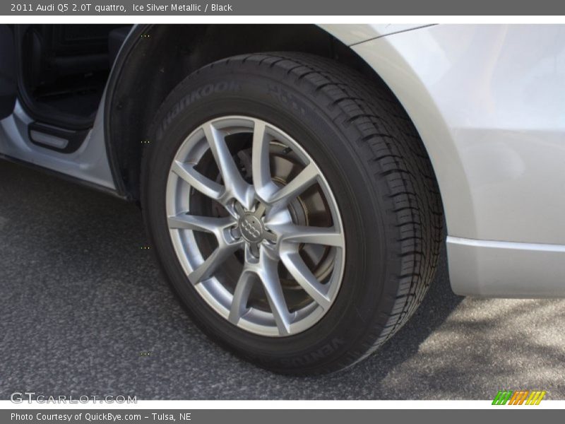 Ice Silver Metallic / Black 2011 Audi Q5 2.0T quattro