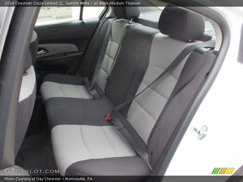 Summit White / Jet Black/Medium Titanium 2016 Chevrolet Cruze Limited LS