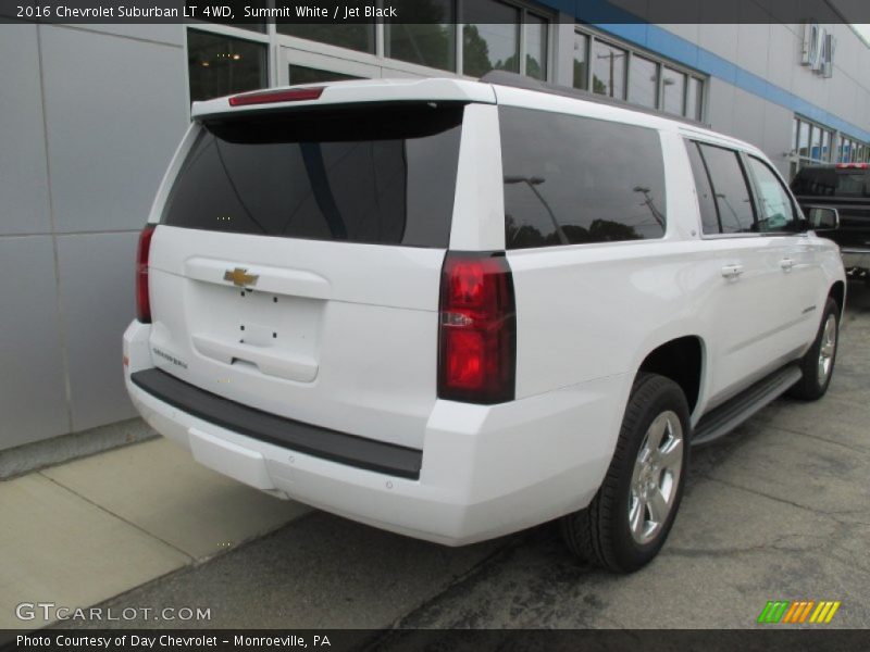 Summit White / Jet Black 2016 Chevrolet Suburban LT 4WD