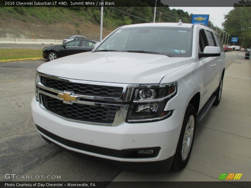 Summit White / Jet Black 2016 Chevrolet Suburban LT 4WD