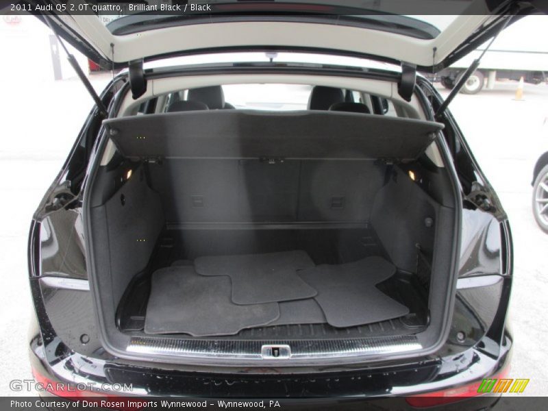 Brilliant Black / Black 2011 Audi Q5 2.0T quattro