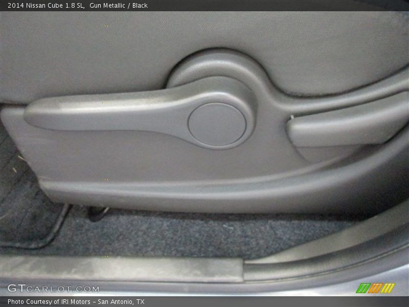 Gun Metallic / Black 2014 Nissan Cube 1.8 SL