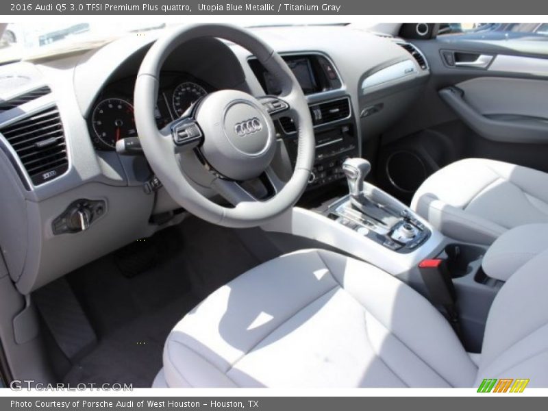  2016 Q5 3.0 TFSI Premium Plus quattro Titanium Gray Interior