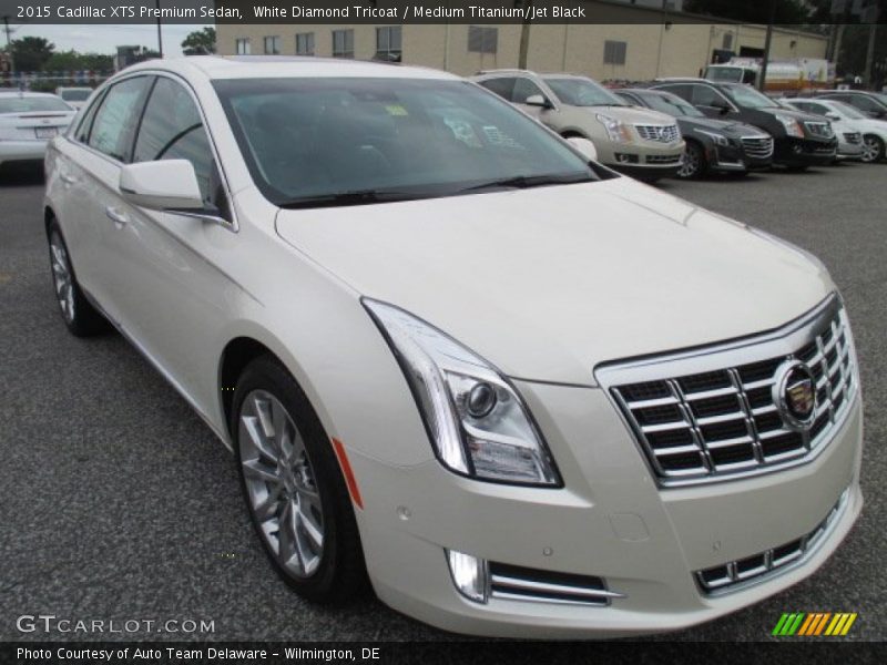 White Diamond Tricoat / Medium Titanium/Jet Black 2015 Cadillac XTS Premium Sedan