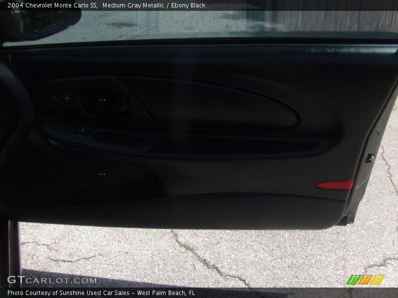 Medium Gray Metallic / Ebony Black 2004 Chevrolet Monte Carlo SS
