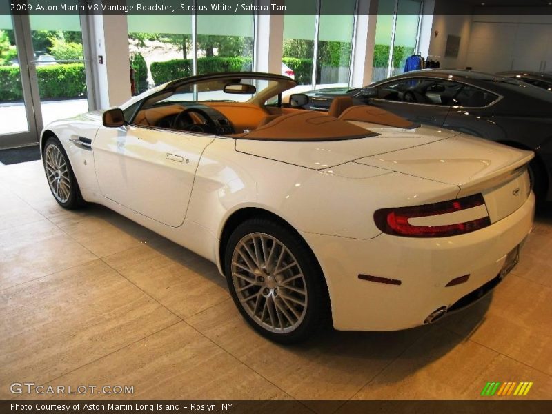 Stratus White / Sahara Tan 2009 Aston Martin V8 Vantage Roadster