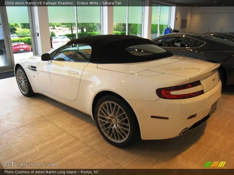 Stratus White / Sahara Tan 2009 Aston Martin V8 Vantage Roadster