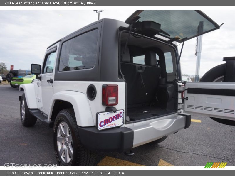 Bright White / Black 2014 Jeep Wrangler Sahara 4x4