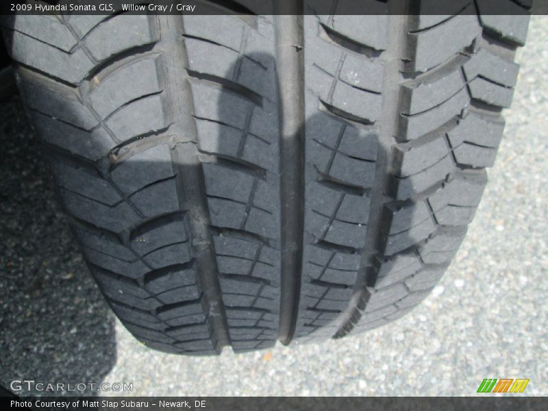 Willow Gray / Gray 2009 Hyundai Sonata GLS